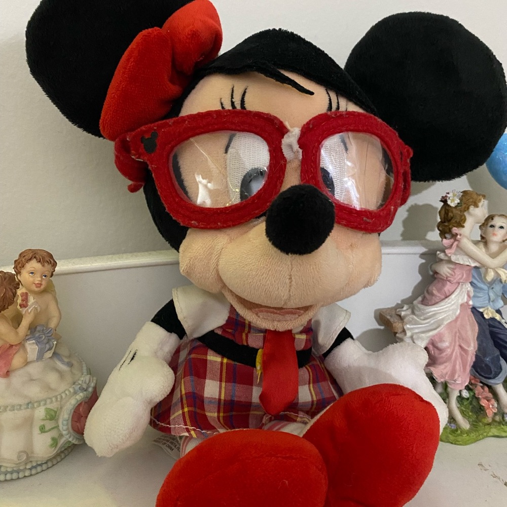 Disney World exclusive Nerdy/hipster Minnie Mouse Plush